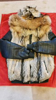 Куртка жилетка