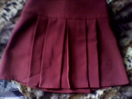 Новая юбка бордовая