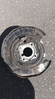 Bmw E39 седан задний левый кулак, цапфа