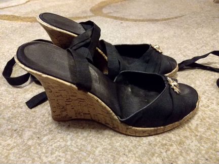 Босоножки женские