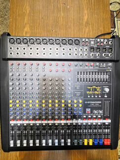 Сабвуфер 15 дюймов И 600вт мощности