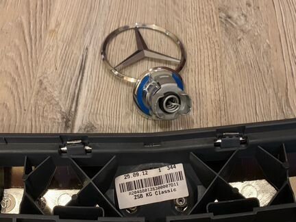 Решетка радиатора для Mercedes c180