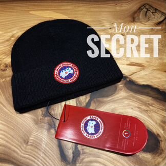 Мужская шапка Canada Goose