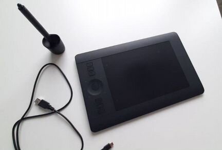 Графический планшет Wacom Intuos Pro Small PTH-451