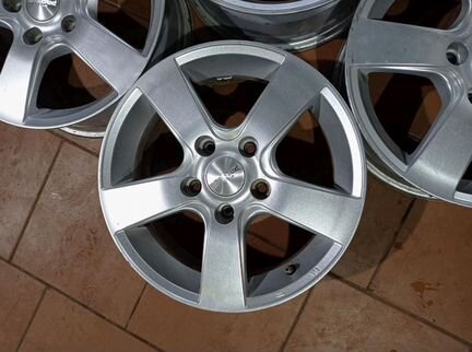 Диски бу литые R15 K на Toyota Nissan Mitsubishi H