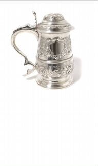 Серебряная кружка с откидной крышкой. Англия, 1772