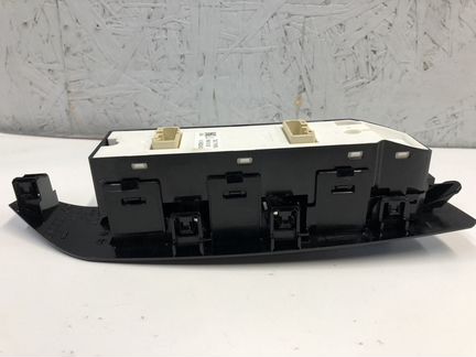 Блок управления стеклоподъемниками Mazda 3