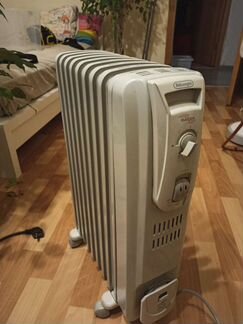 Масляный обогреватель DeLonghi