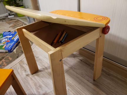 Детская парта со стулом