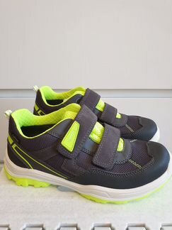 Кроссовки Superfit новые размер 35