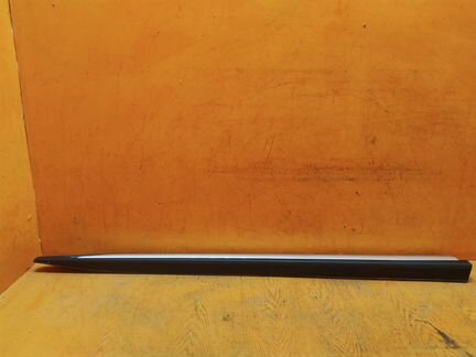 Молдинг двери передний левый Mitsubishi Outlander