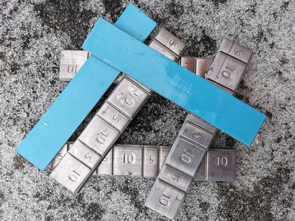 Грузики балансировочные самоклеющиеся свинцовые