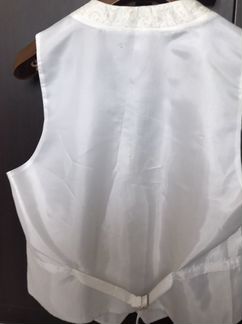 Жилет праздничный из парчи