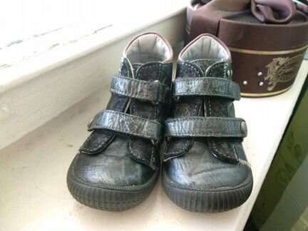 Ботинки для девочки р.22