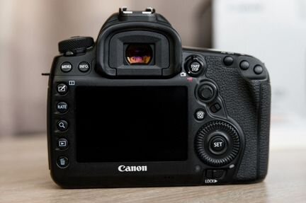 Canon 5d Mark IV