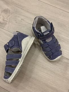 Новые сандали