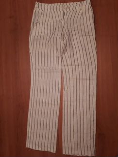 Белый брючный костюм