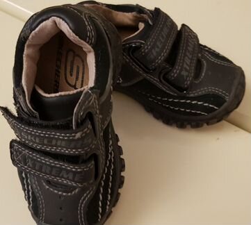 Новые кроссовки Skechers р.21