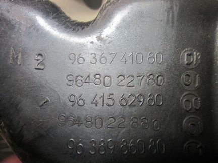 Коллектор впускной для Пежо 406 2.0 RFN