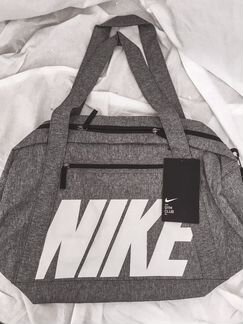 Спортивная сумка Nike