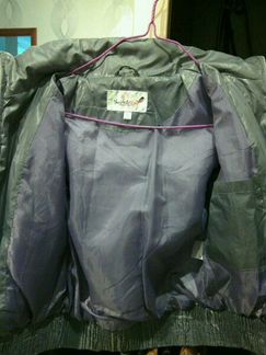 Куртка в отличном сост. весна