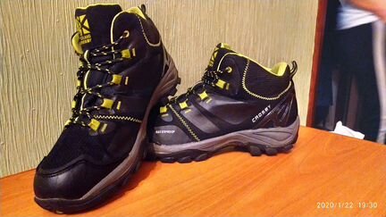 Кроссовки crosbi