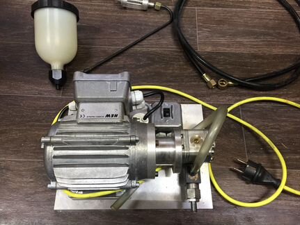 Помпа топливная проверочная Mercedes W422589017100