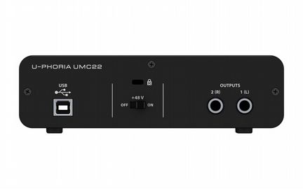 Аудиоинтерфейс Behringer UMC22