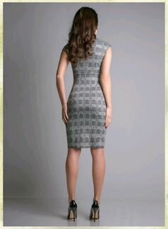 Изысканное платье футляр