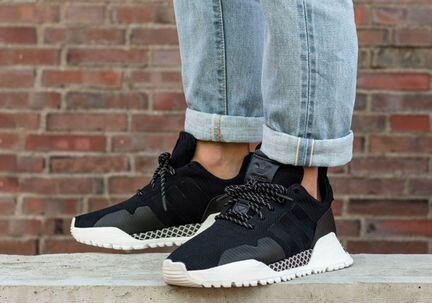 Adidas Originals H.F1.4 Primeknit PK 2 цвета