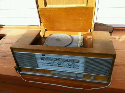 Радиола Проигрыватель винила 1970г 