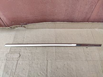 Молдинг Volkswagen Passat B6 двери левый задний