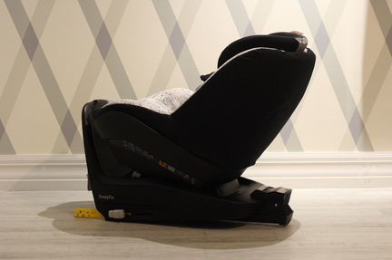 Кресло Maxi-Cosi 2wayPearl с базой 2WayFix чехол