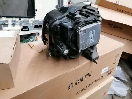 Фара левая Volkswagen Teramont (2017-н. в. )