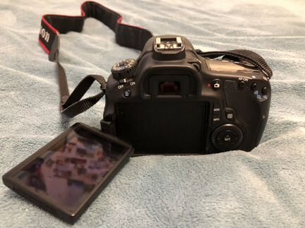 Зеркальный фотоаппарат Canon 60D