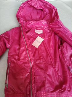 Демисезонная куртка 134 р новая