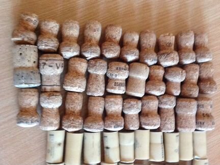 Пробки натуральные из- под шампанского. И. Вина