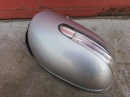 Зеркало правое Mercedes W203