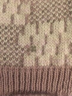 Новая шапка coccinelle