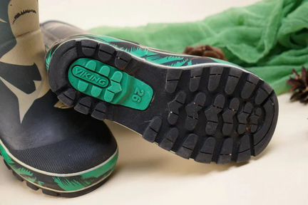 Резиновые сапоги viking 26 р-р