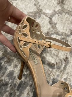 Бежевые туфли Nina Ricci оригинал