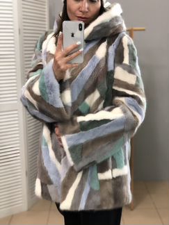 Шубка норковая с капюшоном