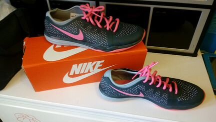 Кроссовки Nike