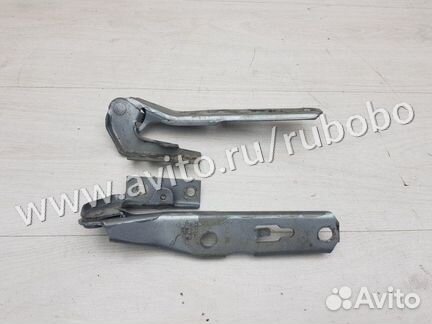 Петли капота Audi A4 B7 BFB 2006