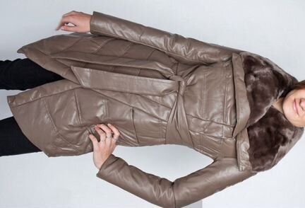 Кожаный пуховик с мехом