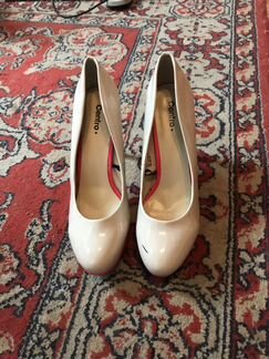 Туфли на каблуке