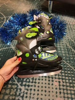 Хоккейные коньки