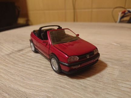 Volkswagen Golf Cabriolet 1/43 Schabak