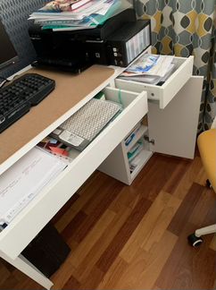 Письменный стол