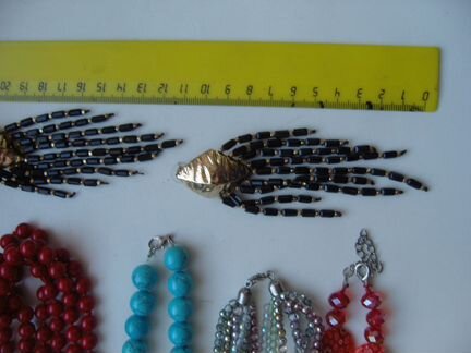 Бусы, колье, серьги